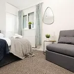 Lavish & Comfy - Contractors And Long - Close To Piccadilly & Etihad - Fast Speed Wifi - Sleep 7