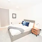 Wonderful 2bed In マンチェスター