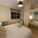 Apartmán Spacious 2-bed In Centre *