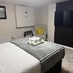 Stylish 1-bed Ideal For 2 Guests * Manchester