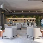 Bluebird Luxury Lejlighed *