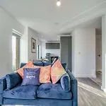 & Town Centre View - Free Parking - 1 Minute To Transport Links - Sleeps 5 Апартаменты Манчестер