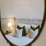 Perfect Getaway At Smedley House * Manchester