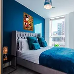 Luxury 5 Bed Centre * Manchester