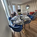 Apartment Designer Penthouse In With Parking *