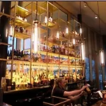 Luxury 2 Bed Apartment, Kingsize Beds, 2 Bathrooms *