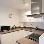 Bright 1 Bed In W Balcony Manchester