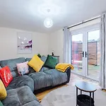 Stylish Lawnswood - Premium 3br For Business Or Work Near Etihad & Centre - Hosted By Parydise Apartmán Manchester
