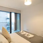 Apartamento Bright 1 Bed In W Balcony