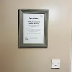 Apartmán Luxury 2-bed Apartment,office With Built-in Tv King Bed, Private Entrance And Free Parking *