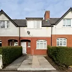 Free Parking, Large House For Contractors & Families, Sleeps 6, 15mins To Centre Apartmán