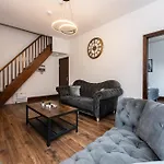 Moon House Location Tatil Evi *
