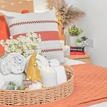 The Cozy Chapter - Spacious Near Centre & Old Trafford Manchester