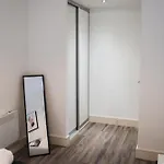 Staycay - Modern 1-bed In Centre 公寓