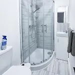 Ashfield Co-living - Private Self-cater Manchester