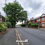 Spacious 5br In Leafy Withington Манчестер