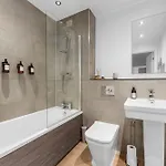 Modern 2br In M5, Man United Stadium, And Mediacity * マンチェスター