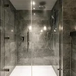 Dakota 5* Manchester