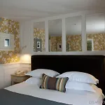 Eleven Didsbury Park Otel