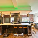 5br W Jacuzzi Parking Gar… Prázdninový dům *