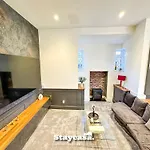 5br W Jacuzzi Parking Gar… Prázdninový dům Manchester