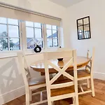 Family-friendly 4-bedroom House In Moston With Parking And Garden * Manchester