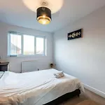 Family-friendly 4-bedroom House In Moston With Parking And Garden Hébergement de vacances *
