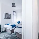 Holiday home Fun & Spacious 3bed L Pool Table & Pingpong Table *