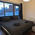 Luxury Penthouse Skyline Views Апартаменты