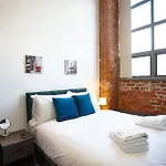 The Larimar Apartmán Manchester