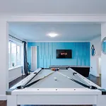 New Spacious House, Pool Table, Driveway Parking And Ps4 Prázdninový dům Manchester