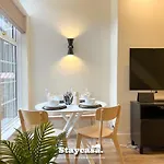 Stylish Interior Cosy Haven - On-street Parking