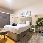 Traditional Home-games Room-free Parking *