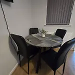 Lovely Large 3 Bedroom House *