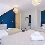 Feriehus Group Stay, Sleeps 12, 3 Bathroom