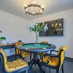 Spacious 2 Bedroom House Sleeps 4 L On-street Parking L The Cosy Corner Nationwide Manchester