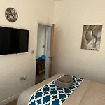 Vicvic 3* Манчестер