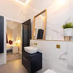 Stunning Family With Hot Tub In Worsley 度假居 曼彻斯特