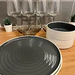 بيت ضيافة Cozy In Manchester, Free Wifi *