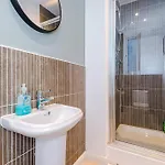 Group Stay, Sleeps 12, 3 Bathroom Feriehus *