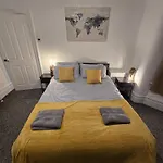בית נופש Premium Failsworth - Sleeps Up To 7! *
