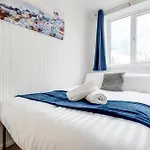 Hébergement de vacances E-oasis- Etihad-coop Live-free Parking-pool Table *
