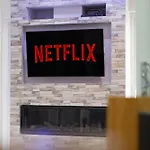 Stylish With Free Parking And Easy Access 맨체스터