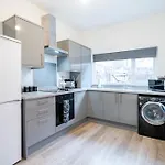 Spacious 3br - Free Parking - Near Centre - Sleeps 6 Prázdninový dům Manchester