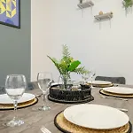 Spacious 3br - Free Parking - Near Centre - Sleeps 6