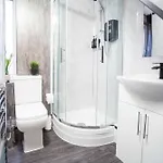 Awhile - 3-bed Townhouse Northern Quarter