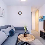 Group Stay, Sleeps 12, 3 Bathroom * 맨체스터