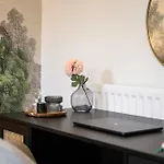 Luxury 5 Bed 10 Min To Airport Sleeps 14 Semesterbostad Manchester