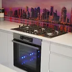 Stylish With Free Parking And Easy Access