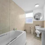 Luxury 5 Bed 10 Min To Airport Sleeps 14 Prázdninový dům